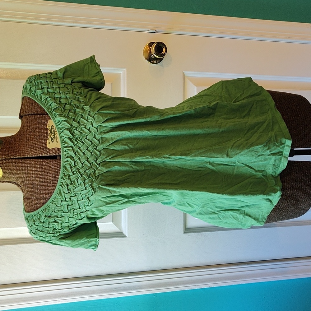 Green Short Sleeve Shirt